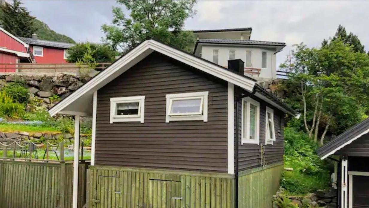 Koselig Studioleilighet I Svolvaer - Lofoten Ved Svolvaergeita, Djevelporten Luaran gambar