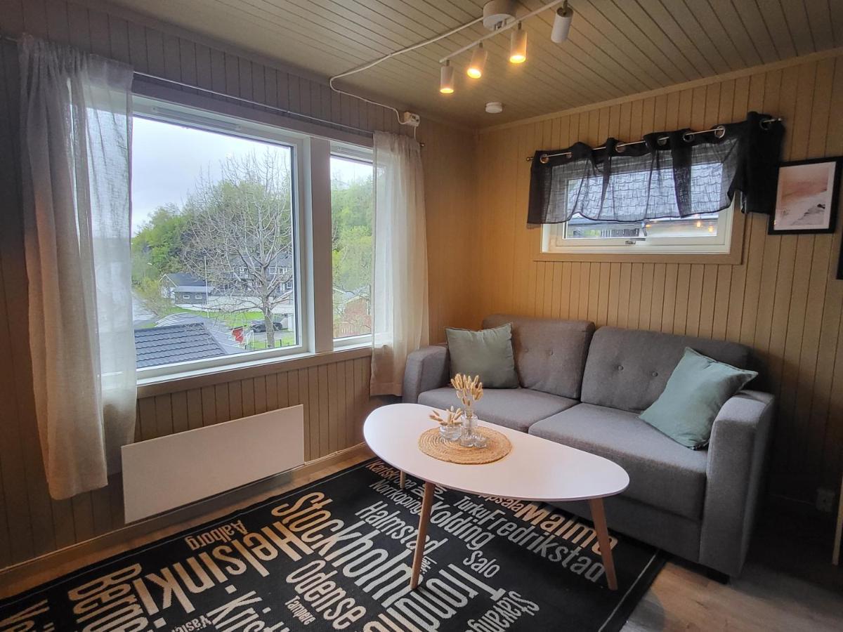 Koselig Studioleilighet I Svolvaer - Lofoten Ved Svolvaergeita, Djevelporten Luaran gambar